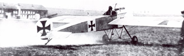 Fokker EIII  1.jpg (26063 bytes)
