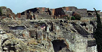 Pompeii, showing strategic location on hill