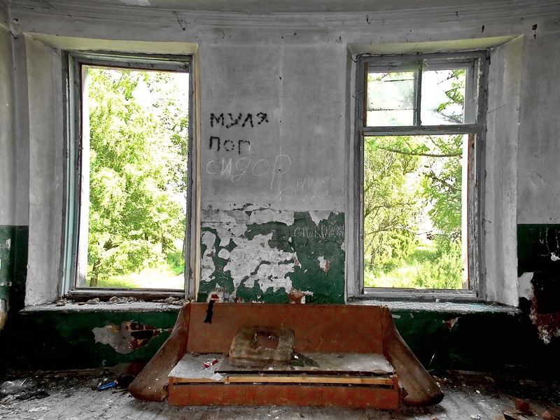  abandoned estate, gruziny, torzhok, russia 