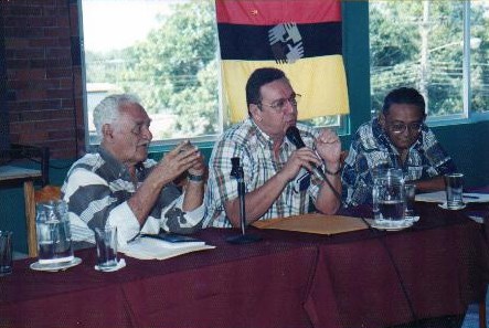Dr. Alberto Castillero en reunión Política 