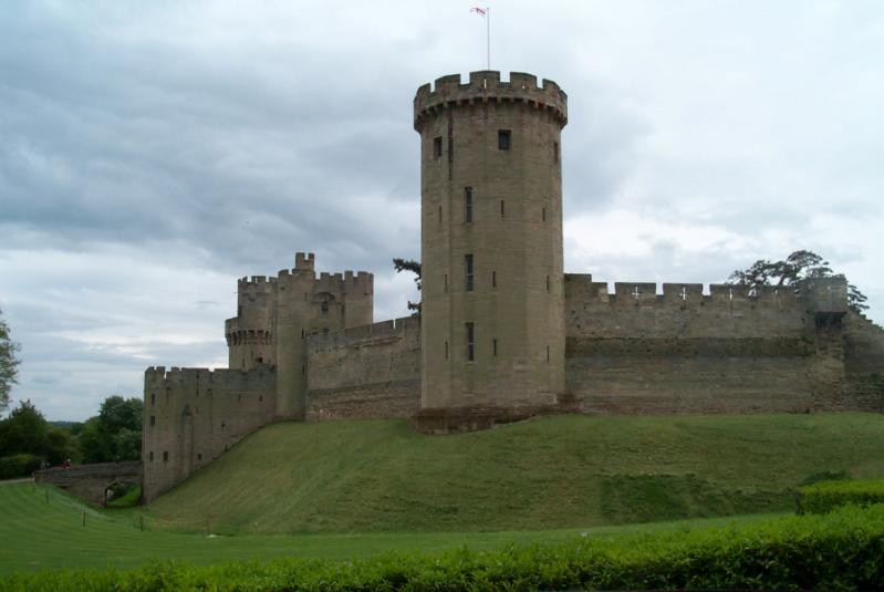 Warwick Castle (I'll replace it with a German one 