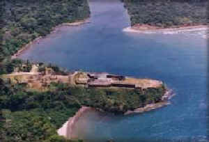 Fort San Lorenzo -- Old Spanish fortress at the mouth of the Chagres River on the Caribbean coast near Fort Sherman.  [Source: World Monuments Fund/Panama site, www.wmfpanama.org/index.html]