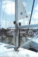 B361_19.jpg (37350 bytes)