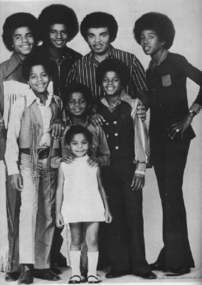 clockwise from bottom: Janet, Randy, Marlon, Tito, Jackie, father Joseph, Jeremaine, Michael
