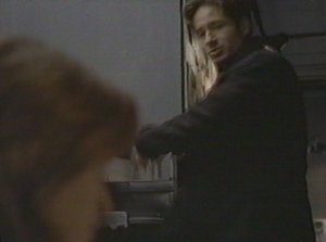 Mulder pitches a fit after hearing Scully's take on his contact. He'd mistaken himself for her surpervisor and didn't expect a refusal.