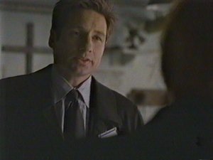 Mulder decides to take Scully on a trip down Memory Lane in order to induce her to leave the case. Like Scully could have possibly forgotten what Pfaster did to her.