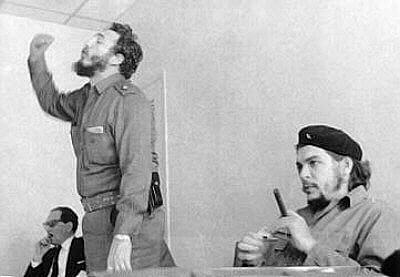 Fidel og Che under jordreformen i 1959