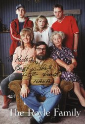 6x4 signed photocard from Liz Smith - Nana in The Royle Family