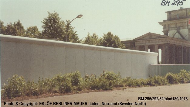 Berlin Wall Brandenburger Tor - 1978 - BM 295