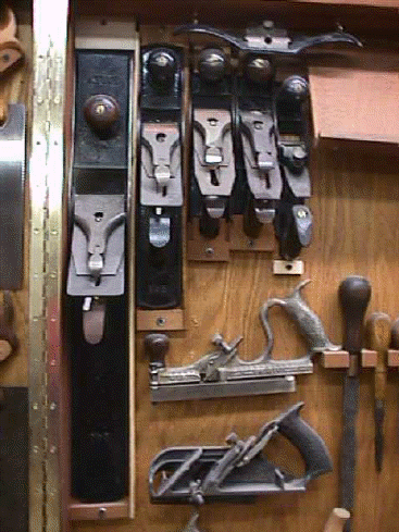 cabnet3.jpg (31616 bytes)