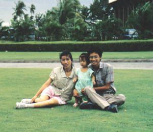 outdoorfam1989.jpg