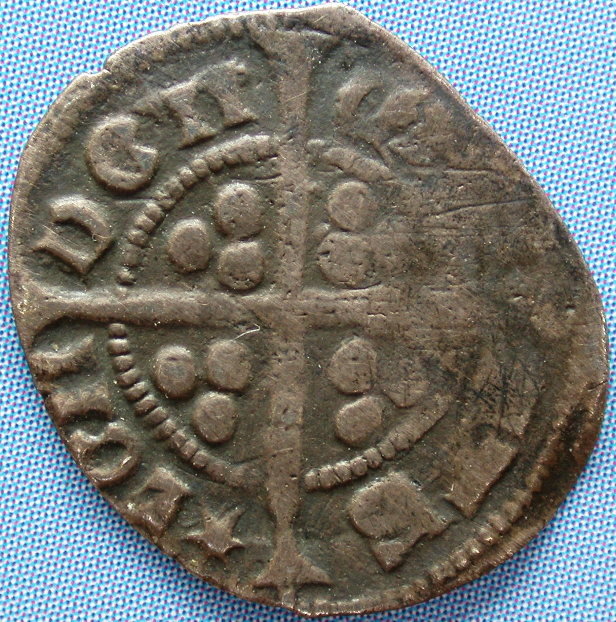 Edward III Farthing - O with bite out of it