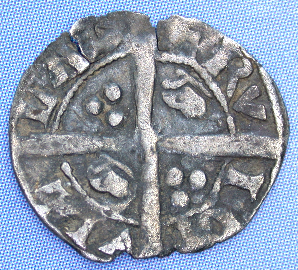 Edward III Farthing Berwick - 9c reverse