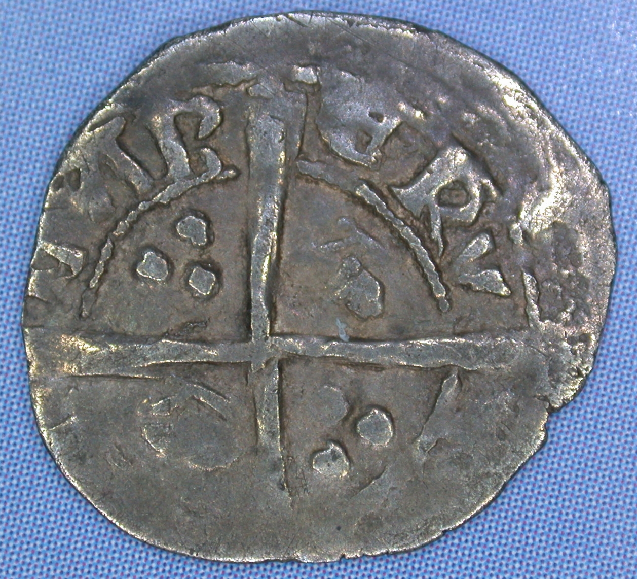 Edward III Farthing Berwick - 9c reverse