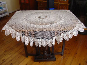 tablecloth2.JPG