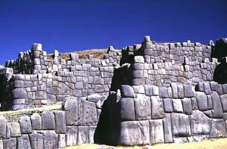 Sacsayhuaman wall