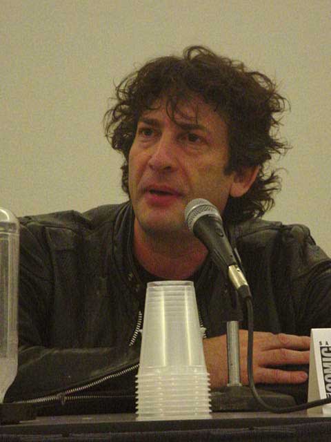 Neil Gaiman Has Written For the Upcoming BEOWULF Movie Film Now In Comic Book Format!