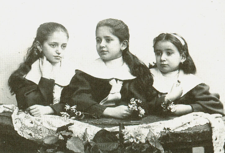 kafka's sisters: ellie, vallie, ottla