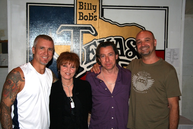 NEIL!!!, Pat,Mick and Chris,backstage at billybob's !