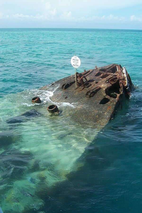 shipwreck1.jpg