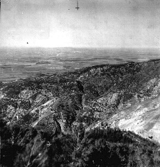 dropz2.jpg (112848 bytes)