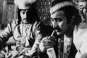 SHATRANJ KE KHILARI / THE CHESS PLAYERS (Dir. Satyajit Ray, India, 1977) –  'I rather like the sound of Hindustani….' – Movie Mahal