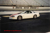 makin laps on the Bristol motor speedway