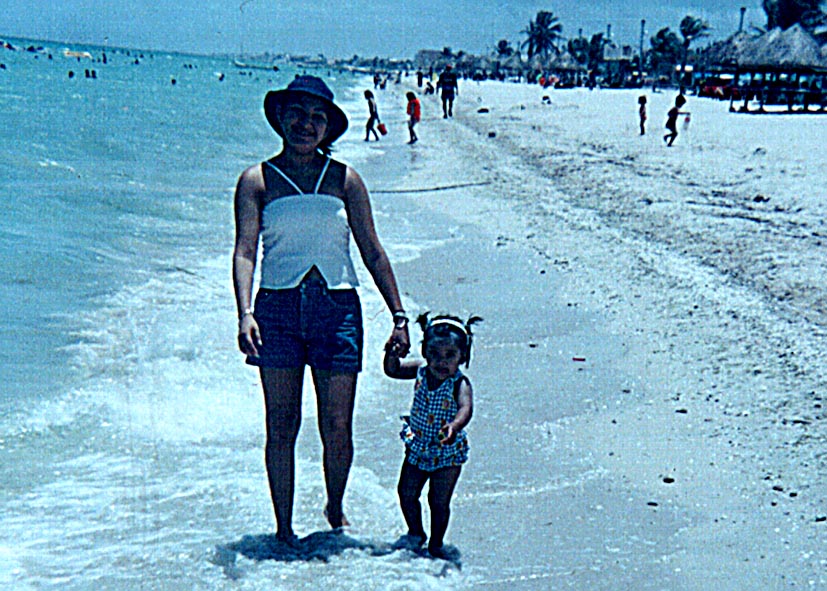 lupita_jenny_walk_beach_2.jpg