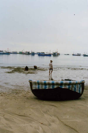 vung_tau_harbor.jpg