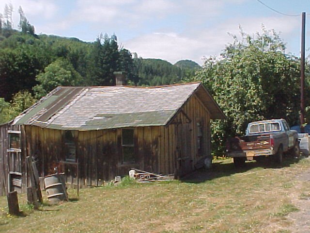  An old Shack going towards Newport Oregon.