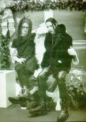 thumbnail Marilyn Manson & Santa #76