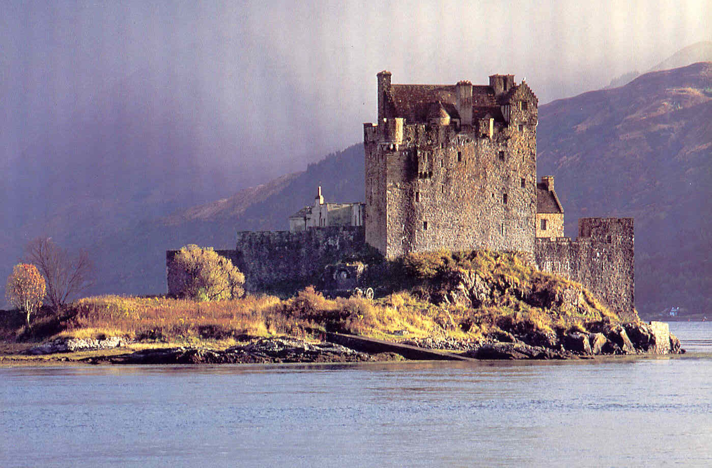 Eilean Donan Castle gurdeed the entrance to Loch Duich .  It was the key to MacKenzie power, and the MacRaes were the MacKenzies shirt of mail that manned the castle for centuries. 