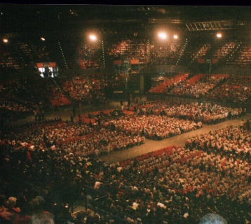 Twelve thousand schoolchildren in the TV broadcast with CJM and the BBC