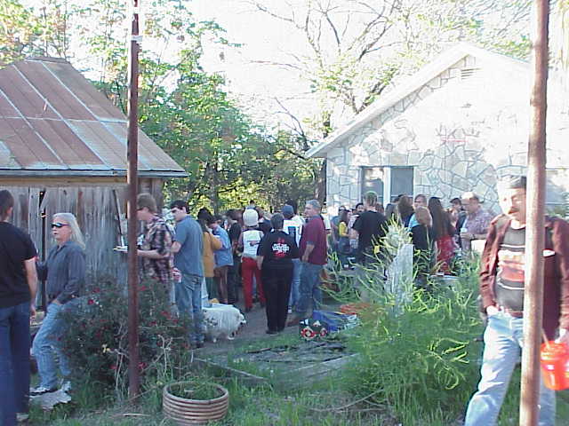Now this is a gathering...South Austin Style!