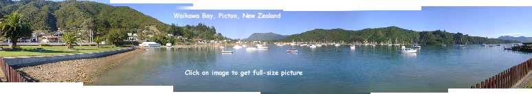 Click to see full size panorama of Waikawa Bay (162852 bytes)