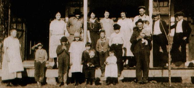 Elizabeth & Bill Bailey Family 1923