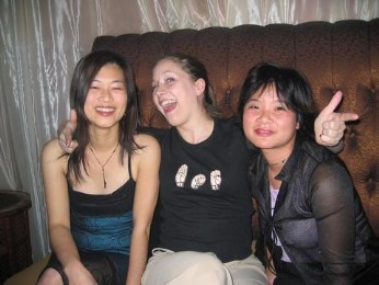 bar8chicks.jpg