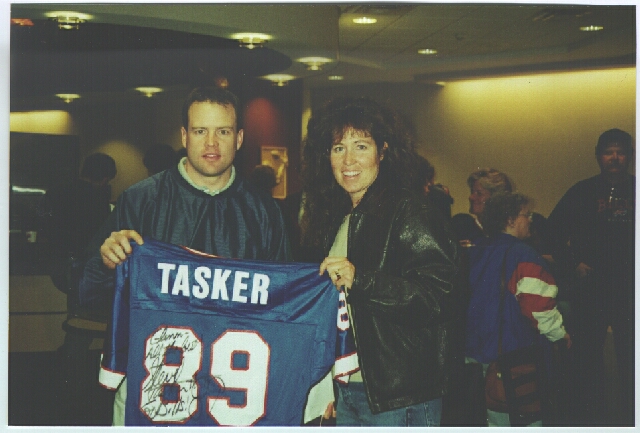 Caption reads: Glenn - All the Best, Steve Tasker #89, Go Bills