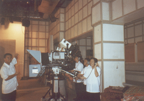 cue3.gif (120855 bytes)