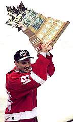 yzerman09.jpg