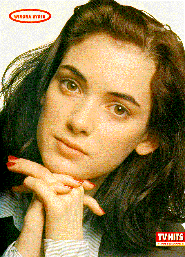 winona ryder border=