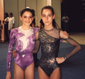 Laura (right) with Esther Domnguez at 1998 Nationals
