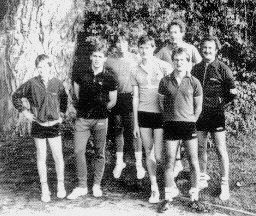 1.Herrenmannschaft 1985/86 mit Trainer Fred Schwenke (re.)