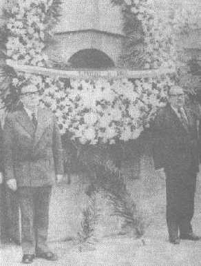 El Canciller Almeyda y el Presidente Allende en el Hemiciclo a Juárez, DF, México, 1972.